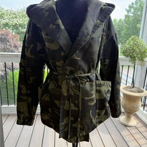 SHEIN Camouflage Hooded Jacket